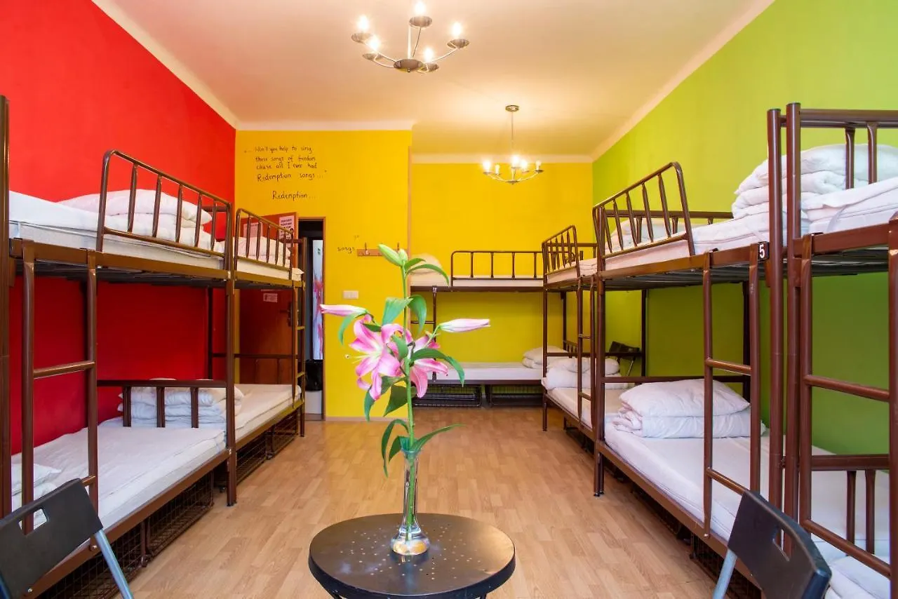 Let'S Rock Party Hostel! Age Limit From 18 Until 40! Krakow 0*,