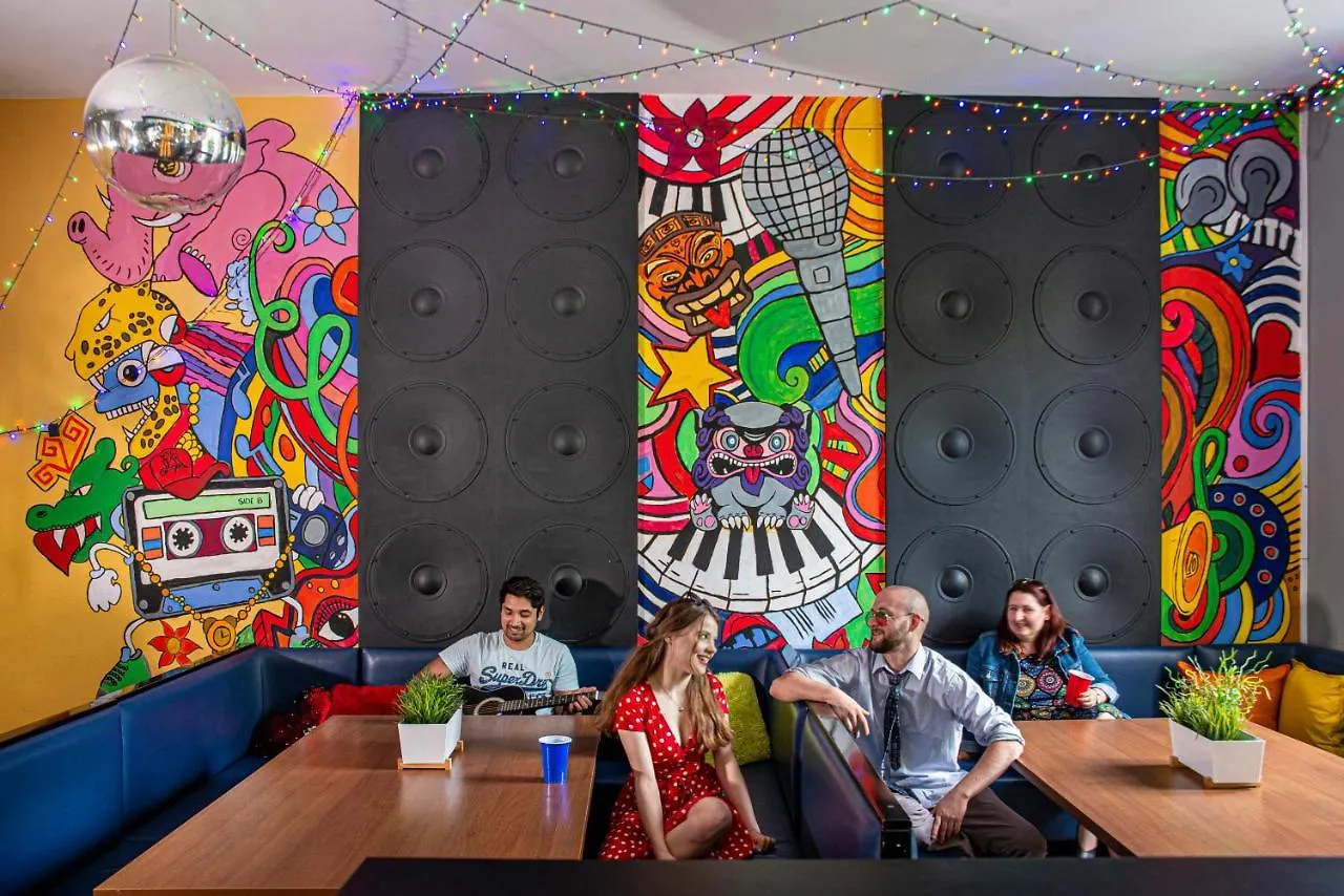 Hostel Let'S Rock Party Hostel! Age Limit From 18 Until 40! Krakow Poland