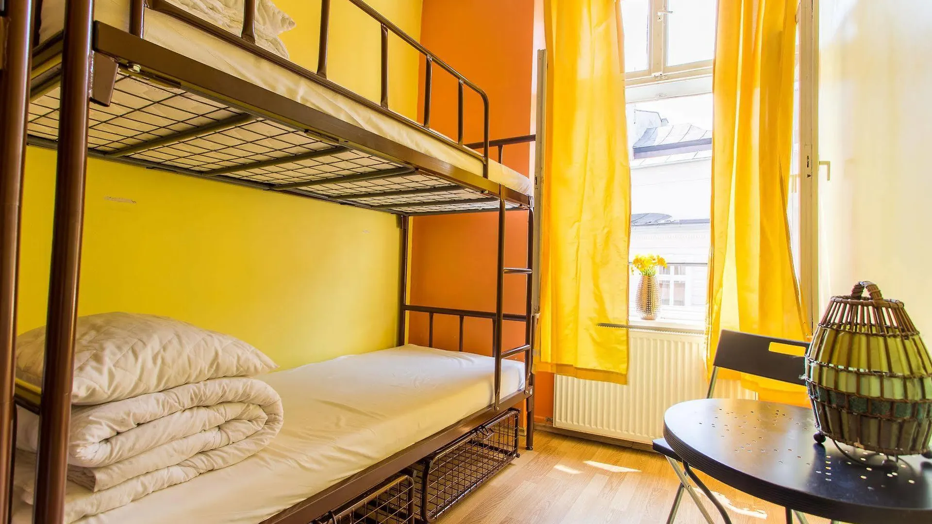 Let'S Rock Party Hostel! Age Limit From 18 Until 40! Krakow 0*,